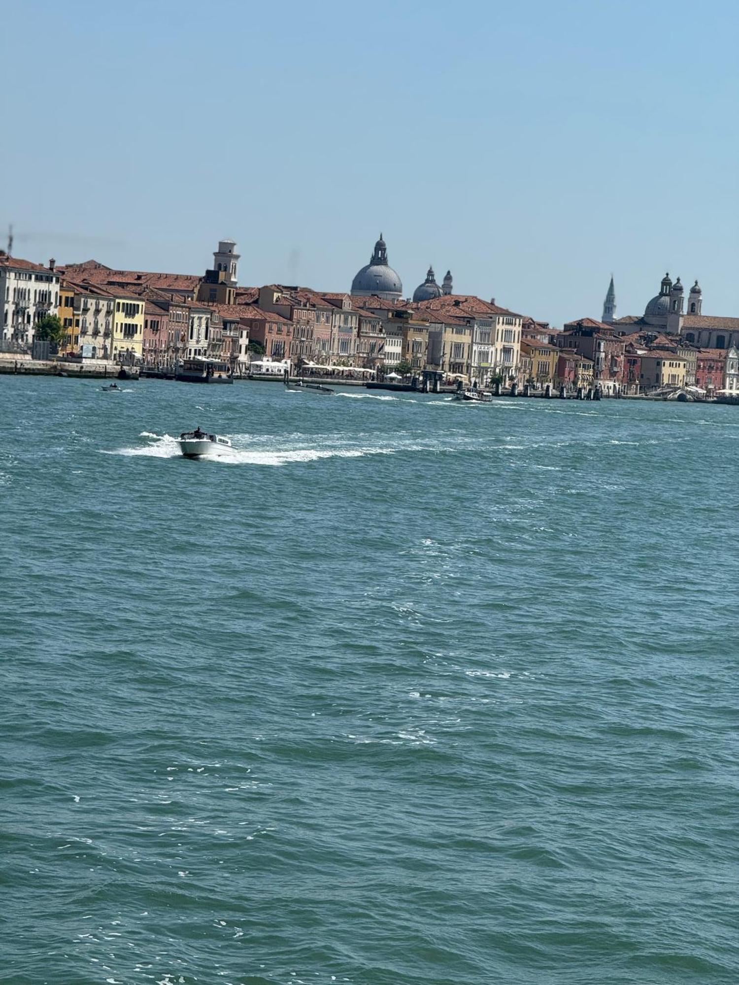 Venice Leisure เมสเตร ภายนอก รูปภาพ